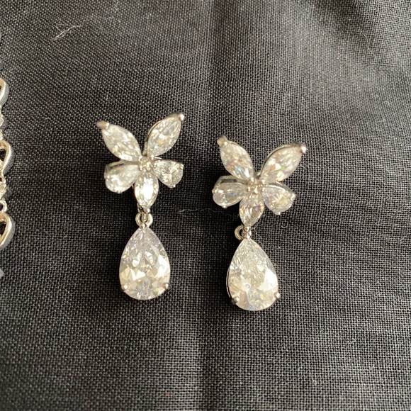 CZ luxury pineapple necklace/earring set. NWOT. - Picture 5 of 8